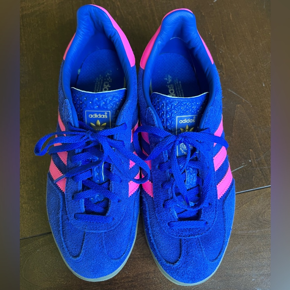 Adidas Gazelle Indoor VERY RARE Lucid Blue / Pink colorway Women’s Size 7